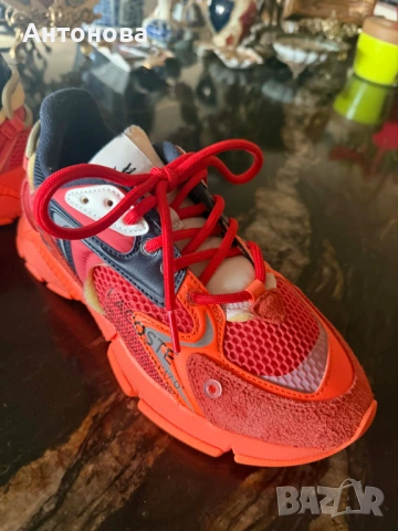 Продавам оригинални маратонки на LACOSTE , снимка 2 - Маратонки - 54071464