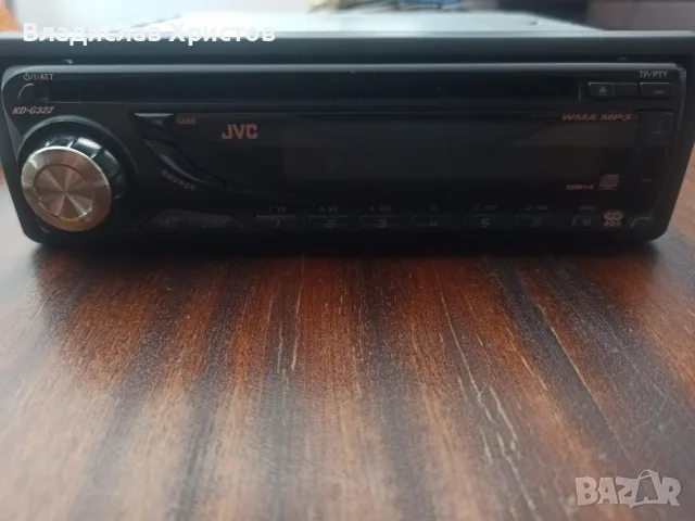 Музикален прелър за кола JVC