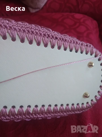 Нежна ръчно изплетена чанта , снимка 3 - Чанти - 51067670