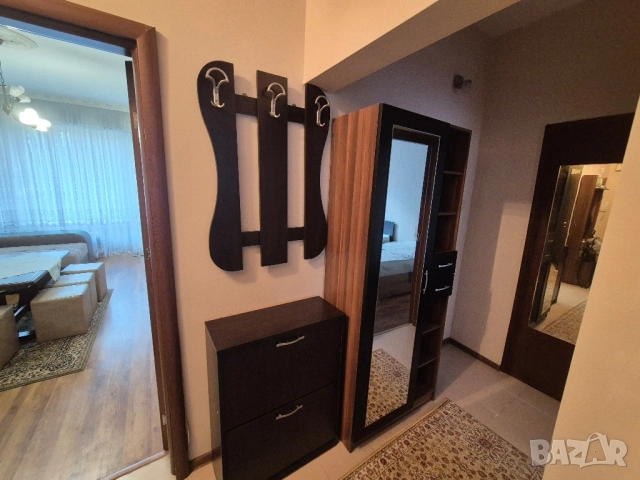 Тристаен апартамент в ж.к. Свобода, снимка 9 - Апартаменти - 51803595