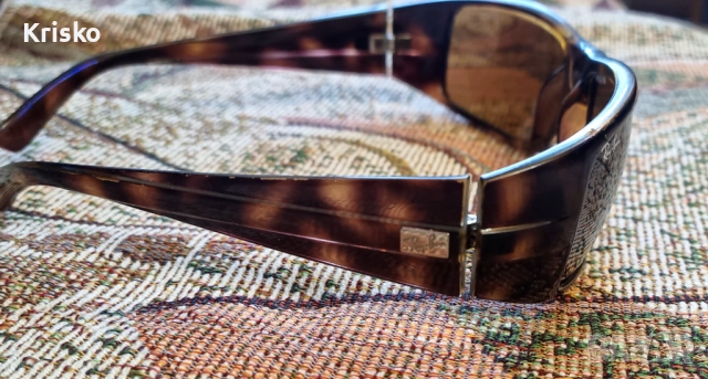 Оригинални очила Рейбан , снимка 3 - Слънчеви и диоптрични очила - 51840294