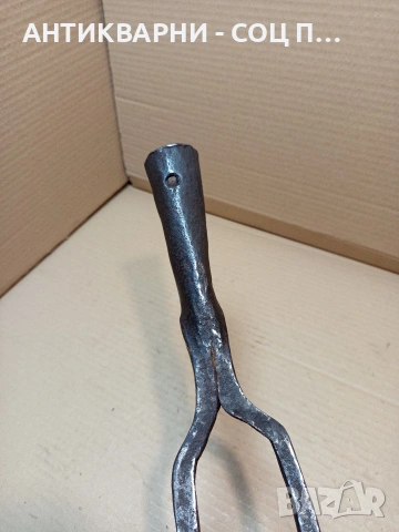 Соц Стара Ръчно Кована Двурога Вила 0.700кг. НОМЕР 643., снимка 6 - Антикварни и старинни предмети - 53879325