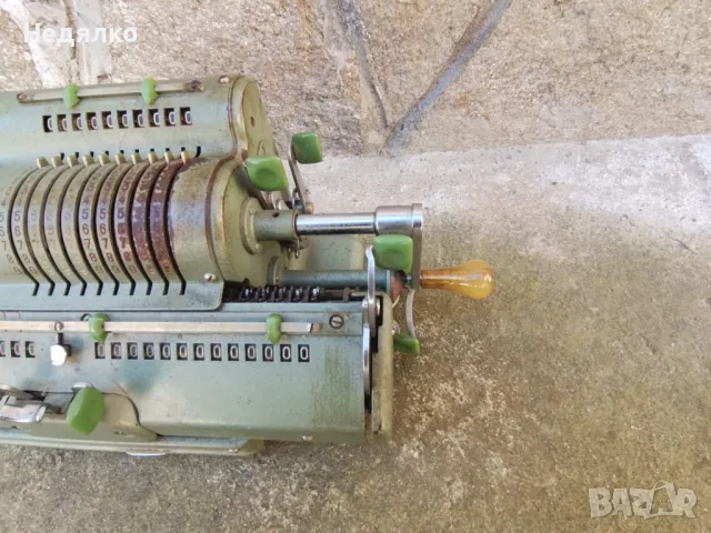 Schubert,стара немска сметачна машина , снимка 3 - Антикварни и старинни предмети - 49138597