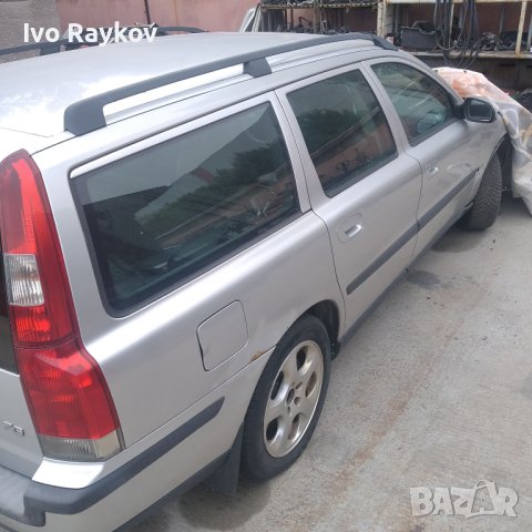 Volvo V70, на части ,2.5 дизел, снимка 2 - Автомобили и джипове - 42233528