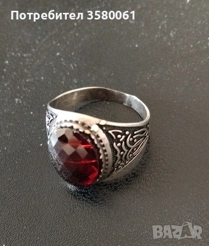 Стар пръстен с топаз