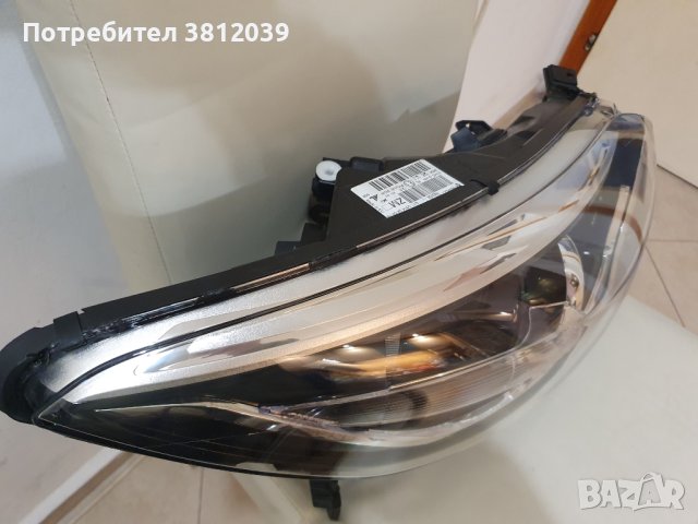 Десен фар за Renault Captur  / Рено Каптюр (2013-2017), снимка 3 - Части - 44318454