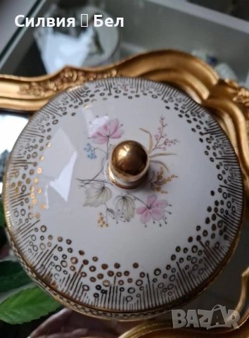 Луксозна порцеланова кутия , снимка 3 - Антикварни и старинни предмети - 51953979