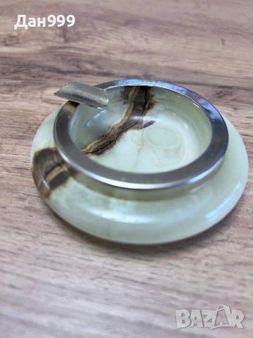 Много изящен пепелник от оникс, снимка 2 - Други - 53052201