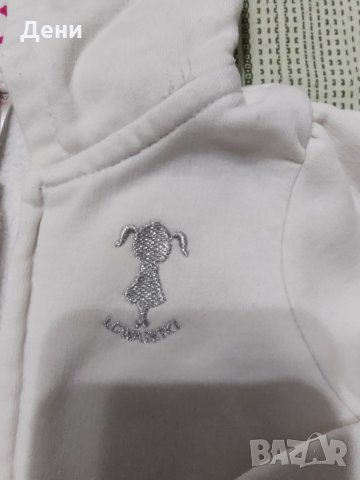 Бял суичър на Уайкики, снимка 2 - Детски анцузи и суичери - 35244743