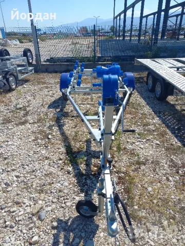 Нов колесар за лодки до 5.50м. 