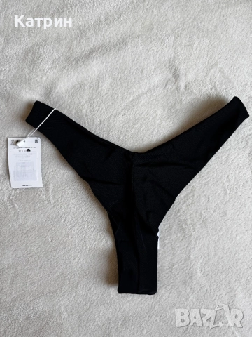 Дамско черно долнище на бански костюм Bershka, снимка 2 - Бански костюми - 51637573