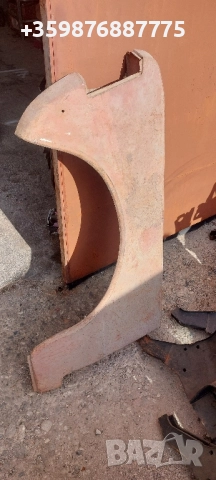 Ляв калник фиат фият полски 125 125р ретро части 