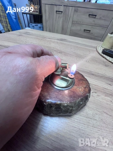 Винтидж настолна запалка с ръчно изработена основа от алабастър, снимка 4 - Запалки - 53078766