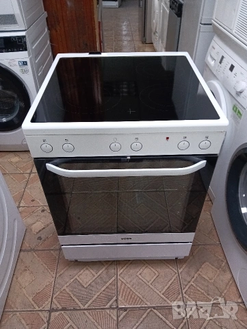 Като нова свободно стояща печка с керамичен плот Voss с две години гаранция!