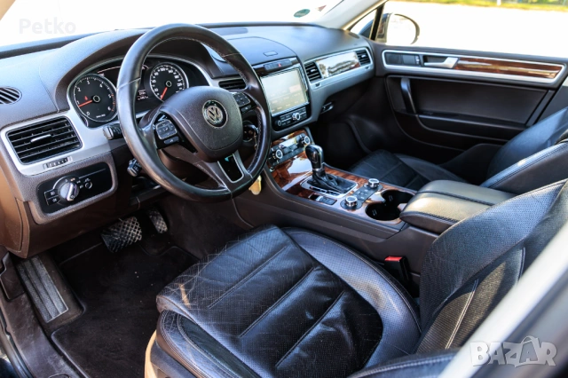 Фолксваген Туарег (VW Touareg ) дизел, 240 к.с. 2010 г. въздушно окачване ACC 360° камери, снимка 5 - Автомобили и джипове - 54315621