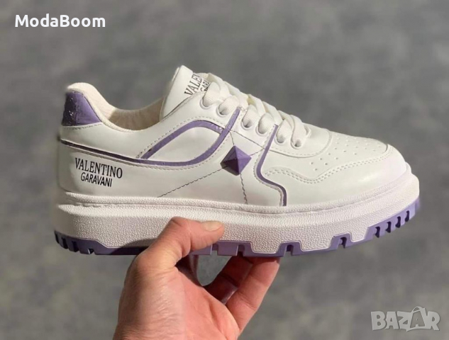 Дамски обувки VALENTINO, снимка 2 - Дамски ежедневни обувки - 36563900