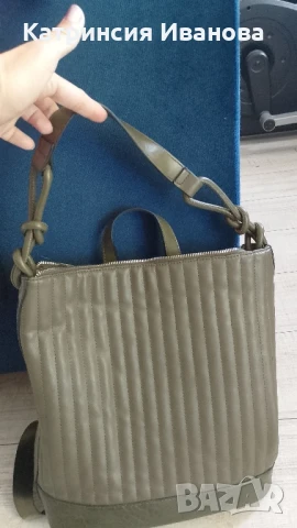 Кожени италиански  чанти Lisa Tucci,4 в 1 комплект -чанта,несесер,портмоне и калъфче, снимка 8 - Раници - 50845730