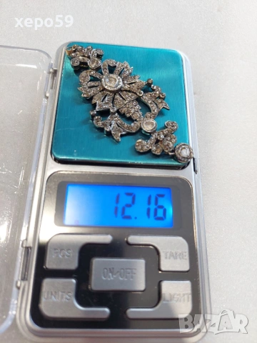 Стар медальон(висулка) с множество инкрустирани диаманти-материал злато 14к и сребро 925, снимка 11 - Колиета, медальони, синджири - 53357252
