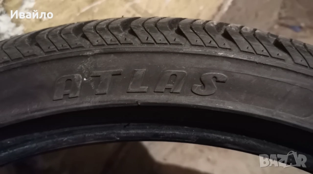 Продавам 2 броя зимни гуми 225.35.19 на 1 сезон дот 2021 Атлас , снимка 4 - Гуми и джанти - 54155965