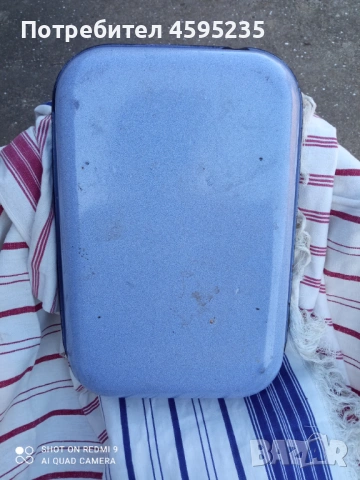 Емайлирана тавичка