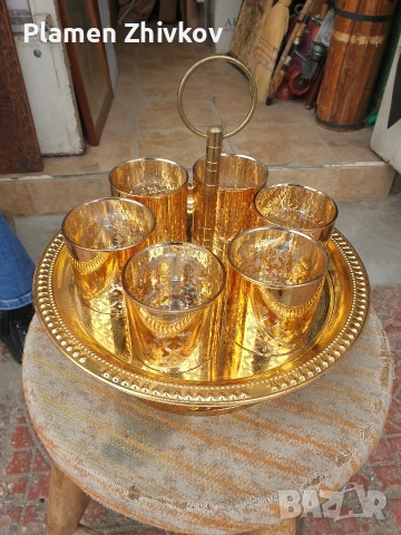 стар японски позлатен поднос с шест чаши , снимка 2 - Чаши - 54202747