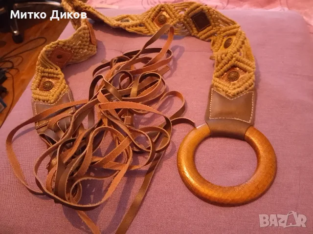 Колан бутиков хенд мейд женски естествена кожа с кръгла дървена тока-80+60см дължина с ресните ест.к