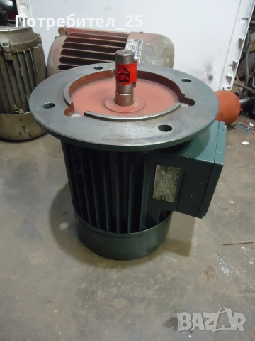 Трифазен фланцов ел.мотор 0,75KW - 910 об/мин., снимка 7 - Електродвигатели - 55872868