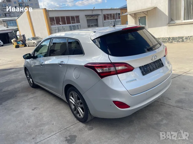 Хюндай I 30 Exclusive, снимка 3 - Автомобили и джипове - 56437425
