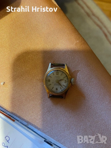 Часовник Швеицарски, снимка 2 - Антикварни и старинни предмети - 53280673