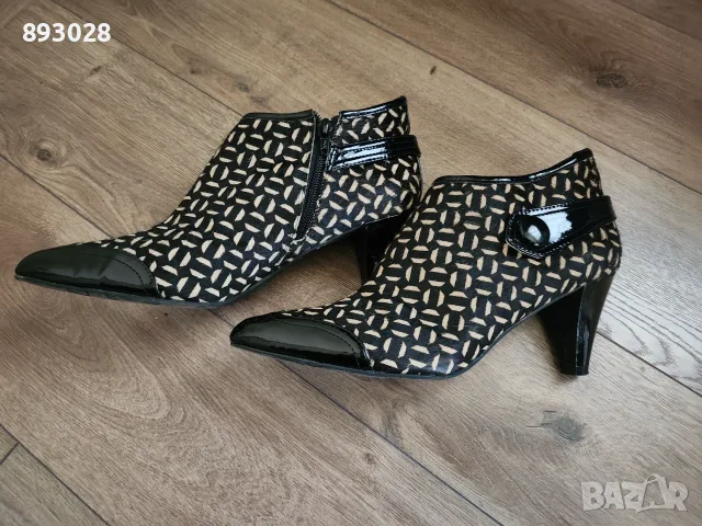 Естествена кожа с косъм дамски боти Franco Sarto 40-41 номер , снимка 5 - Дамски боти - 56238324