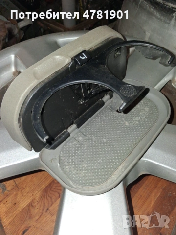 Volkswagen T4 стойка за напитки, снимка 2 - Аксесоари и консумативи - 54049033