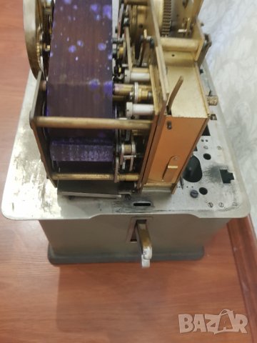 Стара машина за  присъствие на работа във фабрика с часовник Benzing, снимка 5 - Антикварни и старинни предмети - 37091040