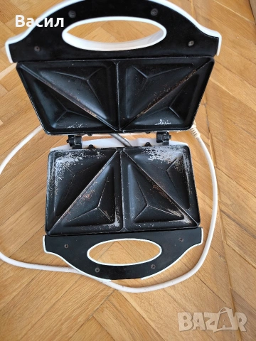 Работещ сандвич тостер със забележки, снимка 4 - Тостери - 53972136