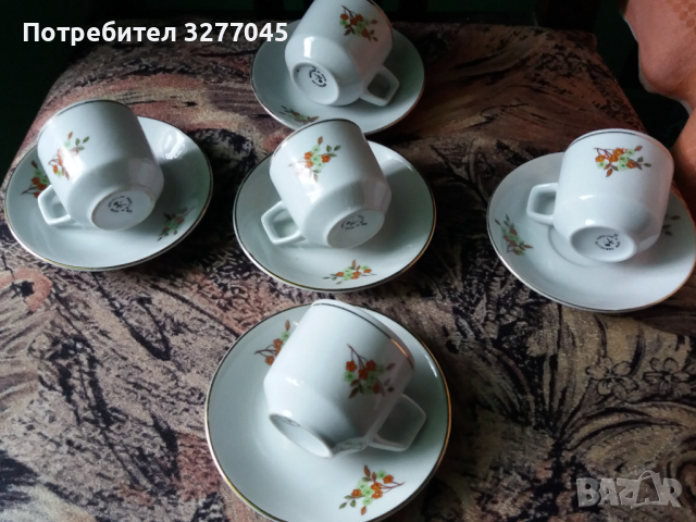 Порцеланов сервиз за късо кафе, снимка 2 - Сервизи - 36496776