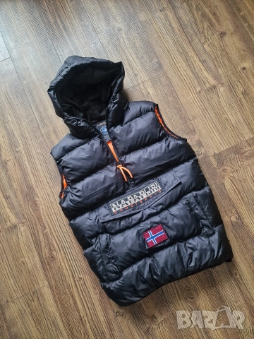 Страхотна мъжка грейка NAPAPIJRI Размер S,M, L , XL , снимка 2 - Якета - 52893097