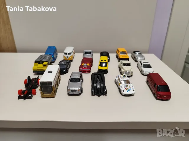 18 броя метални колички , снимка 2 - Коли, камиони, мотори, писти - 55806117