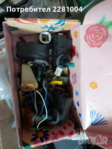 Ауди а4 б6 моторчета фарове