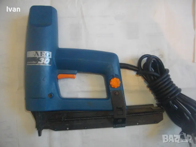 AEG West Germany КОМБИНИРАН ЕЛЕКТРИЧЕСКИ ТАКЕР ПРОФИ ТЕЖКИ НАТОВАРВАНИЯ 16-19мм скоба/25-30мм пирони, снимка 3 - Други инструменти - 47662026