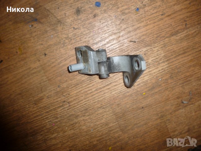 Панта врата Голф 5- хечбек предна горна,дясна врата, снимка 2 - Части - 39894701