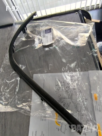 A1408261880**NEU**MERCEDES-BENZ**W140**ДЯСНО**УПЛЪТНЕНИЕ НАД ФАР**, снимка 4 - Части - 51215449