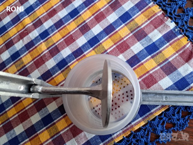 Машинка за горски плодове