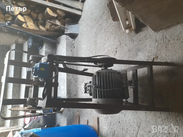 Продавам  циркуляр 