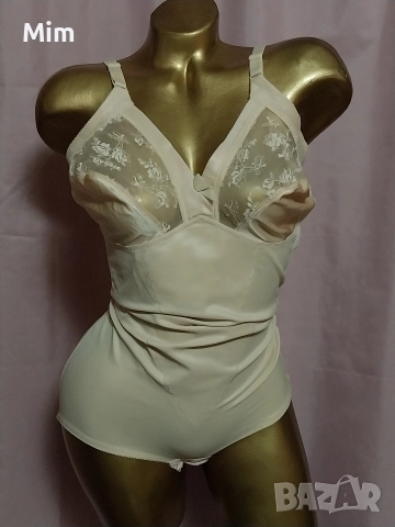 HATURANA 95 B/C Моделиращо боди в цвят шампанско 