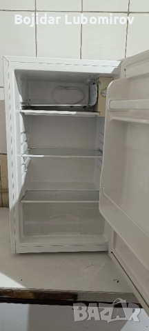 Малък хладилник с камера , снимка 4 - Хладилници - 52030897