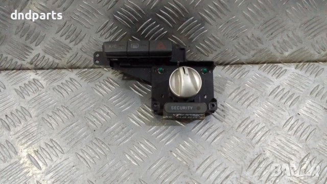 Ключ и бутони Toyota Yaris 2000г.	