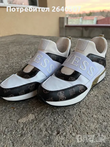 Обувки сникърси Guess 