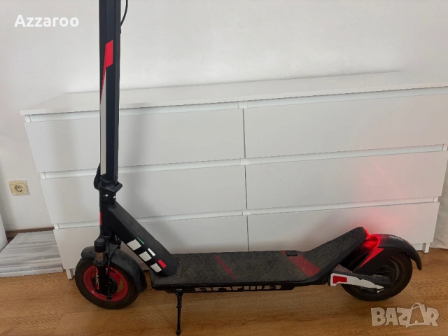 Електрическа тротинетка Aprilia eSR2, снимка 2 - Велосипеди - 54012865