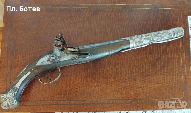 Стар кремъчен пищов, пистолет, револвер