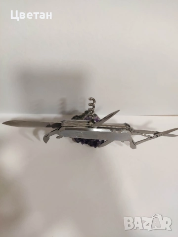 Wenger Metal 50 Швейцарско ножче Victorinox, снимка 3 - Антикварни и старинни предмети - 53092868