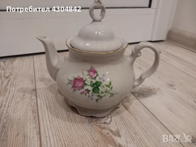 Порцеланов чайник 